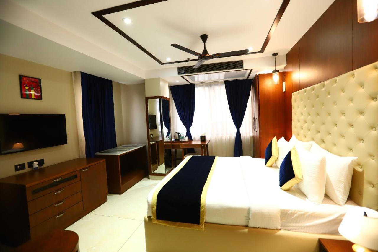 ניו דלהי Sanca International Hotel In Patel Nagar Delhi מראה חיצוני תמונה