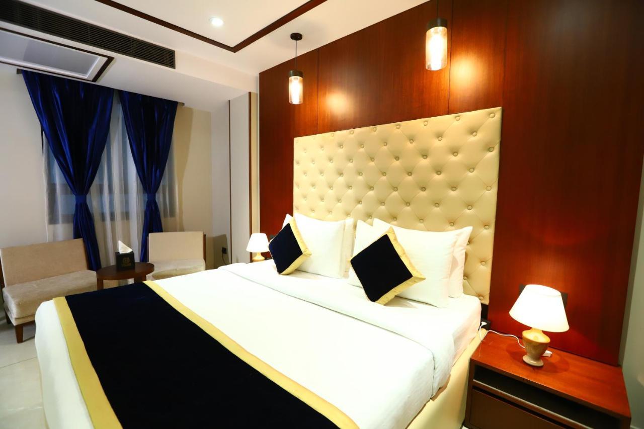 ניו דלהי Sanca International Hotel In Patel Nagar Delhi מראה חיצוני תמונה